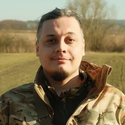 Євген Лір