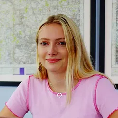 Айона Рейнджлі