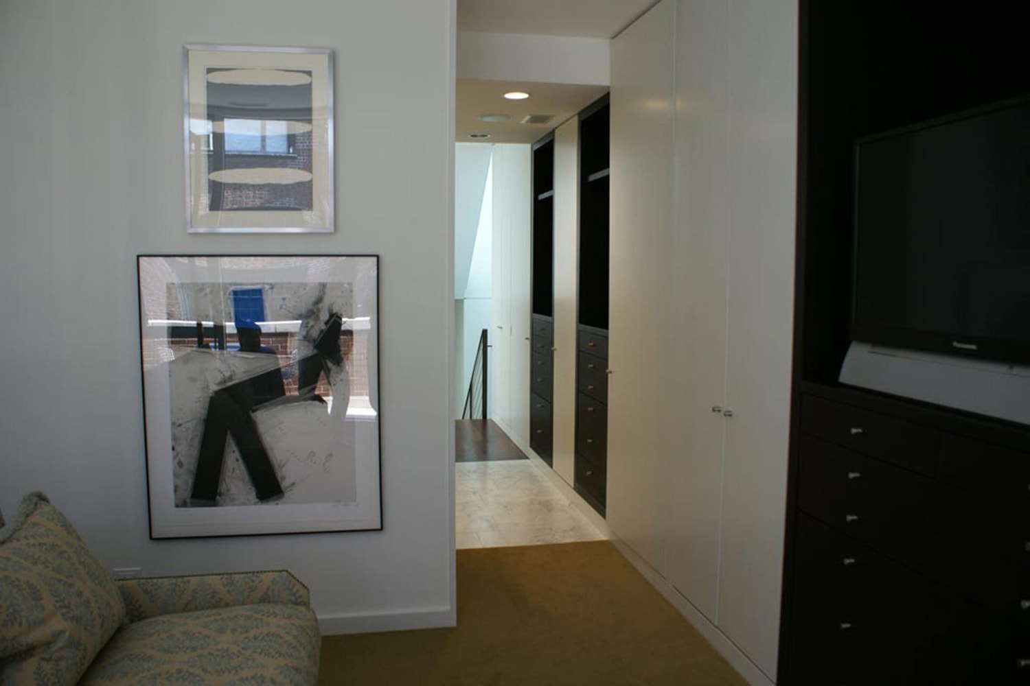 Mobarak Master Bedroom02