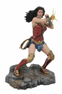 DC Gallery PVC Figure JL Movie Wonder Woman Bracelets