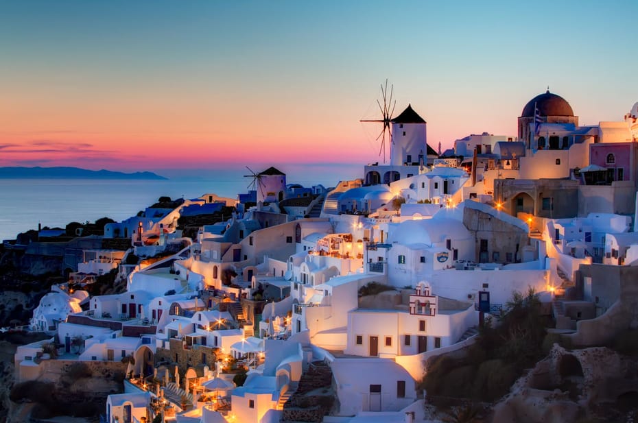 DE MICONOS A LA MÁGICA SANTORINI