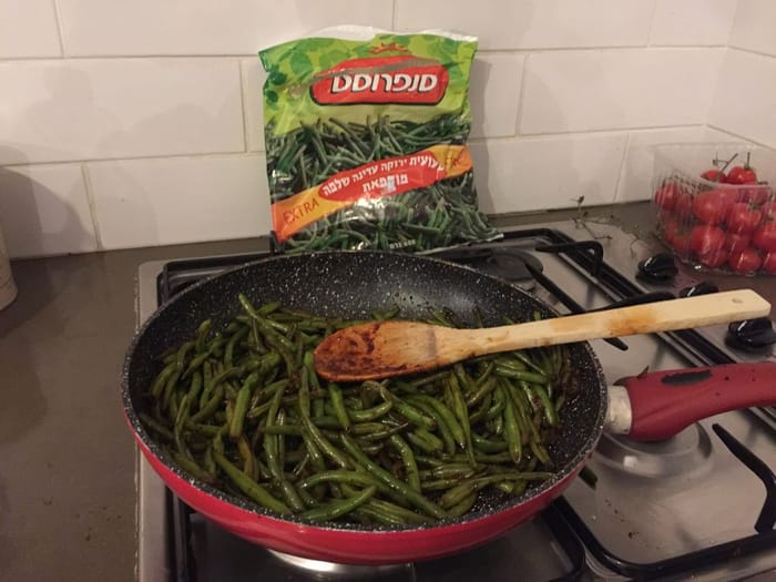 שעועית ירוקה מוקפצת עם סילאן וסויה