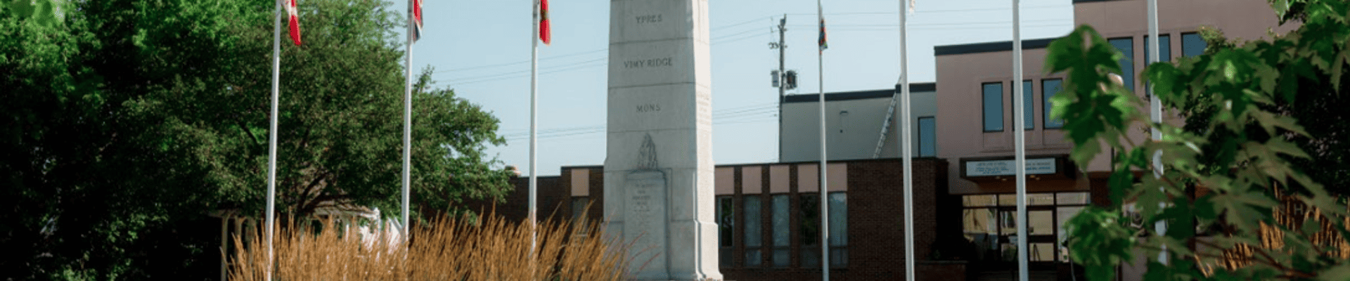 Renfrew Town Hall and Cenotaph