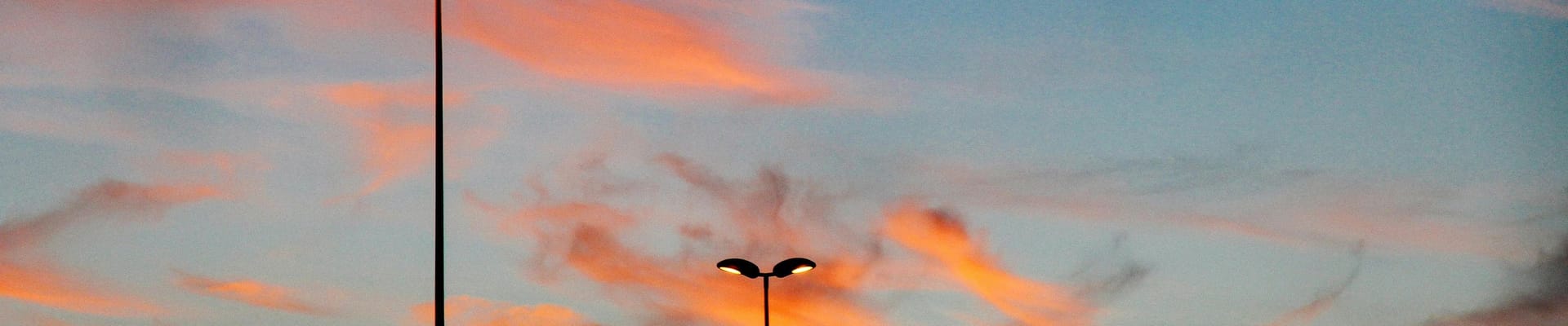 police offer from behind