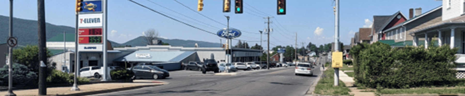 Image of the traffic signal at the 2nd Avenue and Bellefonte Avenue intersection.