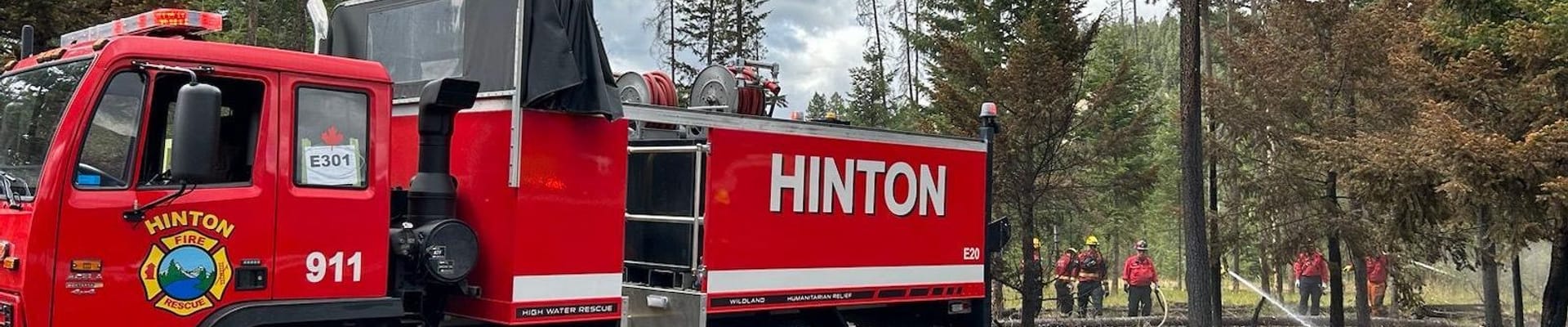 Hinton fire department fighting wildfire