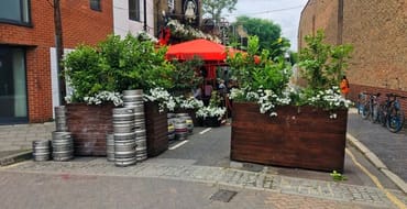 filter outside the pub