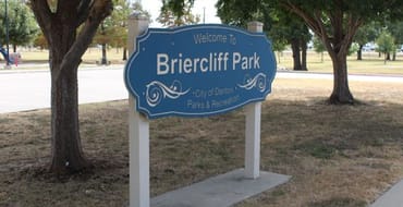 Briercliff Park sign