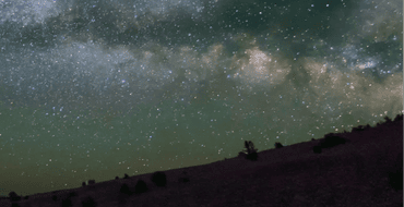 El cielo oscuro de Nevada muestra la Vía Láctea.