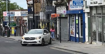 Parked Vehicles on Dartmouth Road