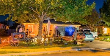 Halloween House Decorating Contest