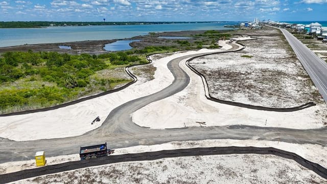 Laguna Cove construction
