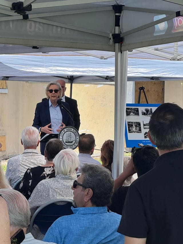 Mayor Castor