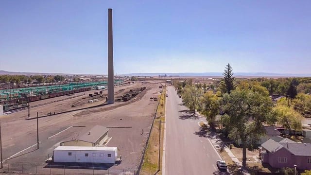 Image of west side residential homes and the UPRR railroad.