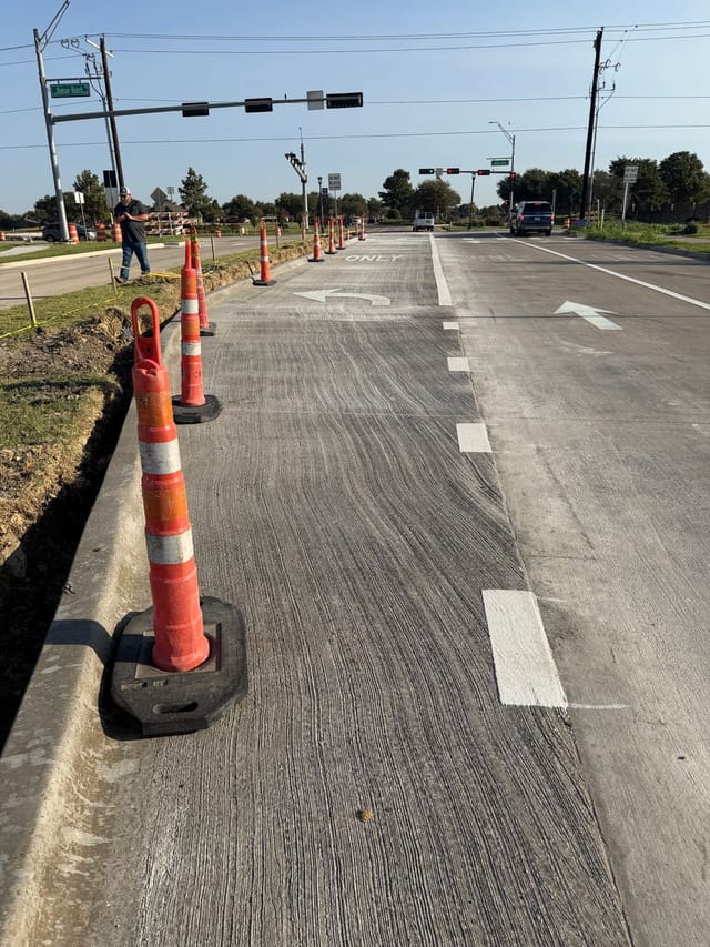 New left turn lane on northbound Gibbs Road.