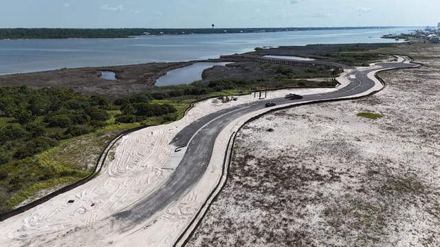 Laguna Cove Construction