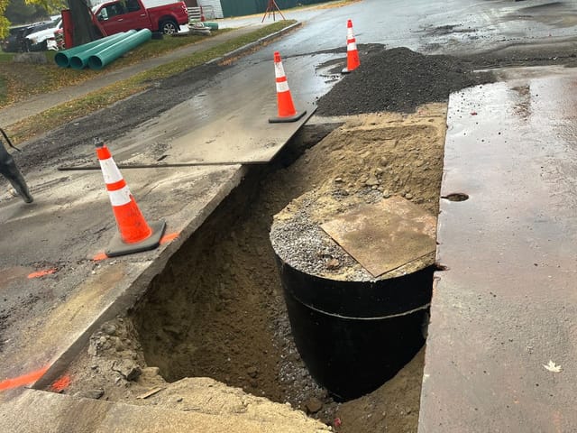 Se ha instalado una nueva alcantarilla en la calle Mountfort.