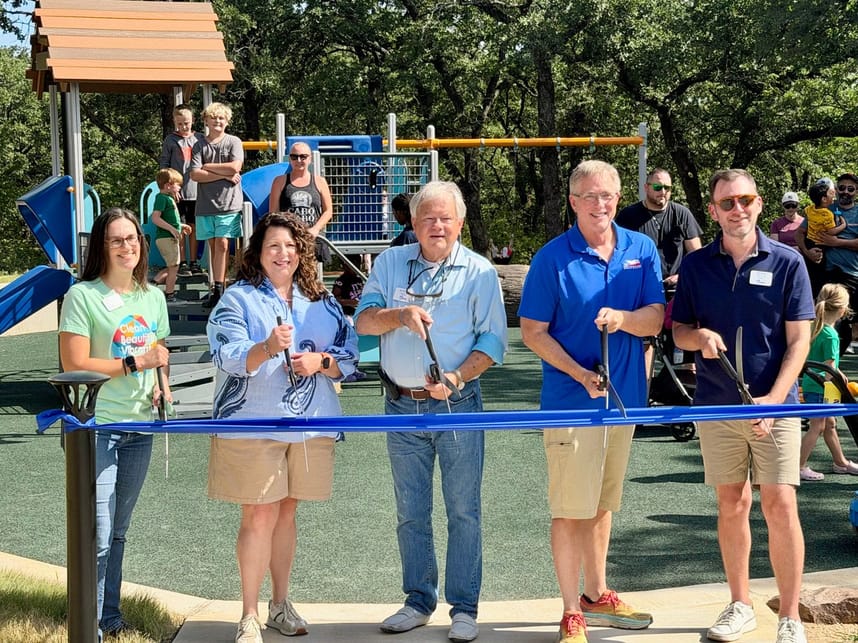 City Council ribbon cutting