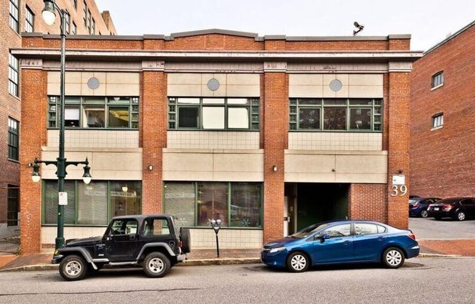 Image of a red brick building at 39 Forest Avenue.