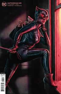 Catwoman #25 CVR B Card Stock Lee Bermejo